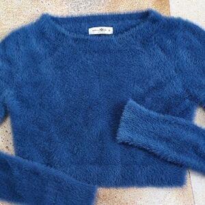 NATURAL LIFE Blue Fuzzy Crewneck Cropped Sweater Size M